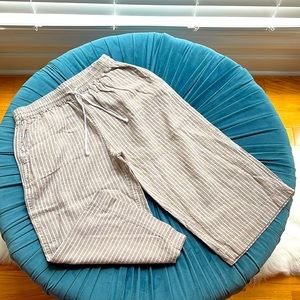 BeachLunchLounge Linen Capris